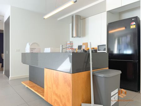 West Melbourne - Photo 3