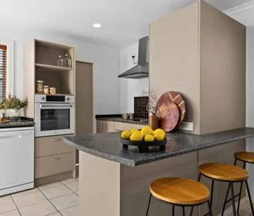 MAREWA - 3 BEDROOMS - Photo 3