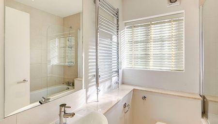 Fulham Road, South Kensington, SW3 6SH, London - Photo 5