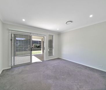 Spacious 4 Bedroom Family Home - Photo 1