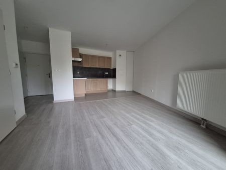 Location Appartement 2 pièces 43m² SECLIN 59113 - Photo 2