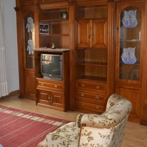 Piso en alquiler en Calle de las Medulas - Photo 1