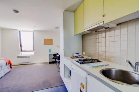 Large Studio - Photo 3