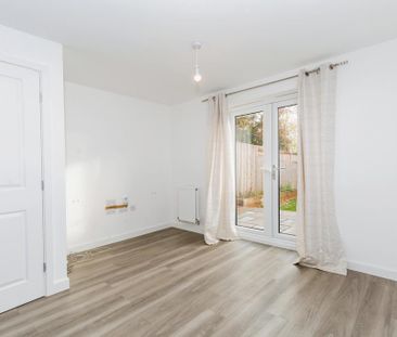 3 bedroom terraced house to rent - Photo 4