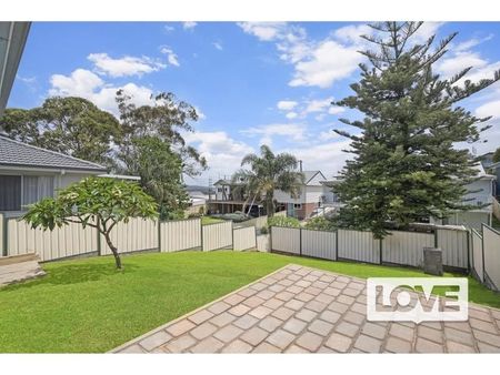 11 Braye Street, Speers Point, NSW, 2284 - Photo 5