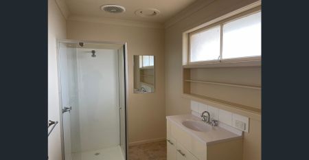 Updated apartment ready to call home - Photo 2