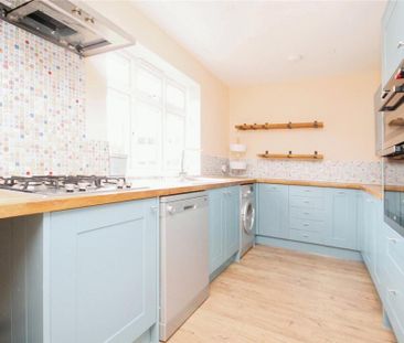 3 bedroom terraced house to rent - Photo 5