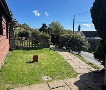 2 bedroom semi-detached house to rent - Photo 3