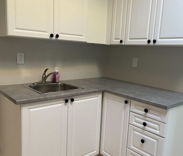 For Lease - 6 Russell Street Unit# 4, Smiths Falls, Ontario - Photo 3