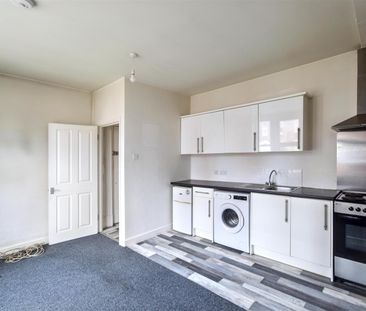 Park End Road, Gloucester - Photo 4