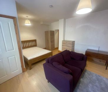 Studio to rent - Photo 5