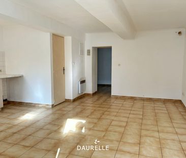 Location Appartement 2 pièces 39m² CHATEAURENARD 13160 - Photo 3
