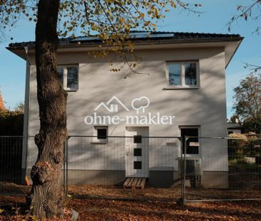 Erstbezug: moderne Stadtvilla mit geh. Innenausstattung und EBK in ... - Foto 1