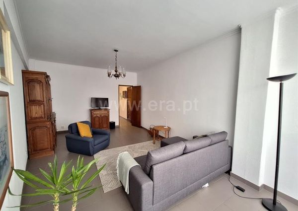 Apartamento T3 em Lisboa