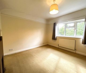 4 bedroom detached house to rent - Photo 4