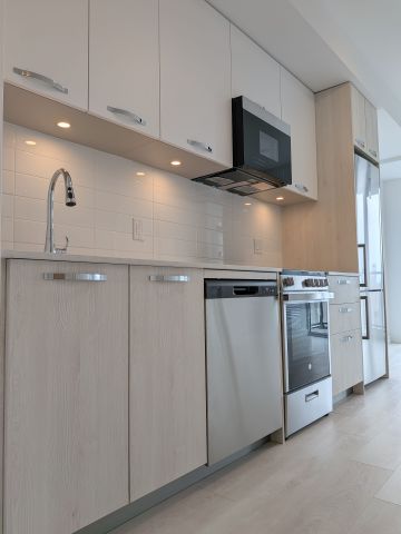 For Lease - 75 James Street Unit# 2601, Hamilton, Ontario - Photo 3