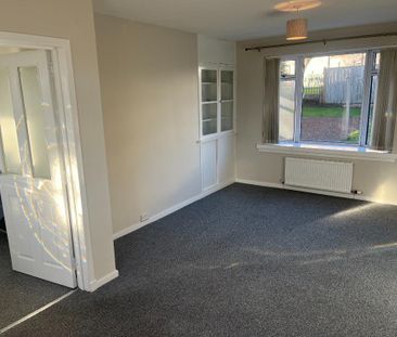 2 bedroom terraced house to rent - Photo 2