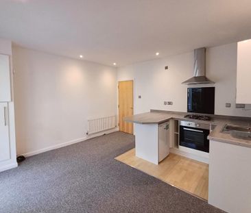 1 bedroom ground floor flat to rent - Photo 2