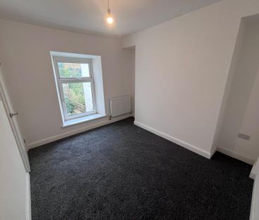 2 bedroom end of terrace house to rent - Photo 6