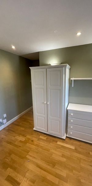 Studio Flat, Elsham Road, W14 - Photo 1