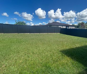 Spacious family home in quiet street! Rent increasing to $690 in Oc... - Photo 5