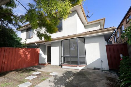 1/69 Holmes Street, Brunswick VIC 3056 - Photo 5