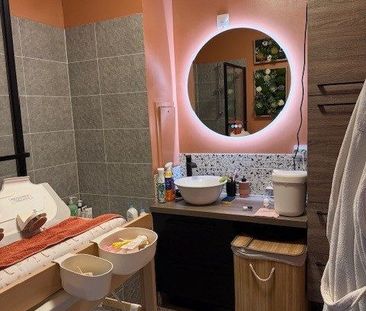 Appartement T3 Meublé - 63.78 m² - 3ème étage avec Ascenseur - Photo 2