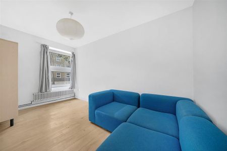 4 bedroom flat to rent - Photo 5