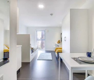 Bronze Studio - Photo 1