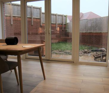 3 bedroom detached house to rent - Photo 2