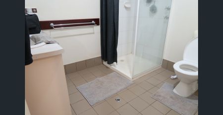 3x2 IN PRIME LOCATION – WALK TO BEACH & SHOPS! - Photo 4