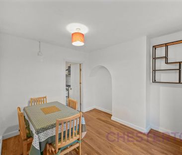 3 bedroom end of terrace house to rent - Photo 3