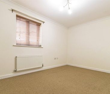2 bedroom end of terrace house to rent - Photo 6