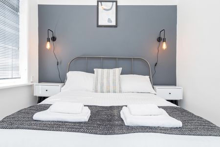 3 Bed Flat, Grosvenor Square, SO15 - Photo 5