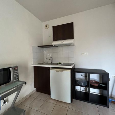 Location Appartement 1 pièce 26m² BEZIERS 34500 - Photo 3