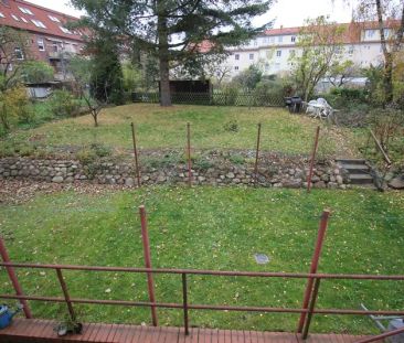 Schöne 2 Zimmer-Wohnung mit Dielen und Einbauküche in der Paulsstad... - Photo 2