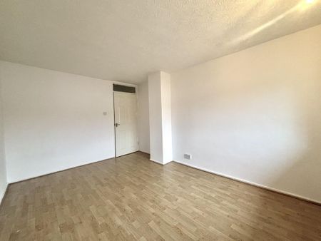 3 bedroom end of terrace house to rent - Photo 5