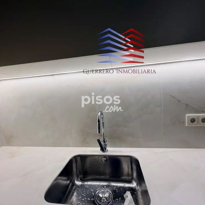 Piso en alquiler en Calle del Paseo - Foto 1