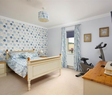 4 bedroom detached house to rent - Photo 6