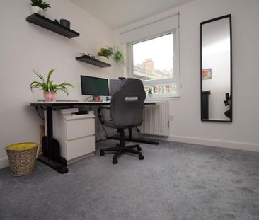 2 bedroom flat to rent - Photo 6