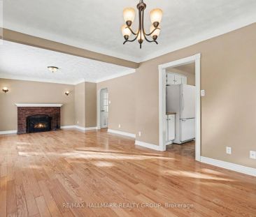 1530 WEYBURN STREET - Photo 1