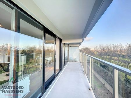 Gemeubelde studio met terras - Foto 3