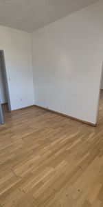Location Appartement 2 pièces 68m² AIRE SUR LA LYS 62120 - Photo 4