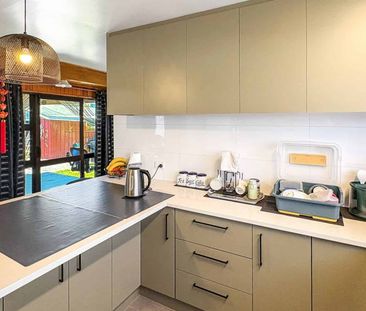 ARANUI - TWO BEDROOM, ONE BATH, TWO CAR, TIDY FAMILY HOME - Photo 4