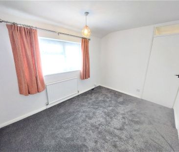 Firs Close, Hazlemere, High Wycombe,HP15 - Photo 2