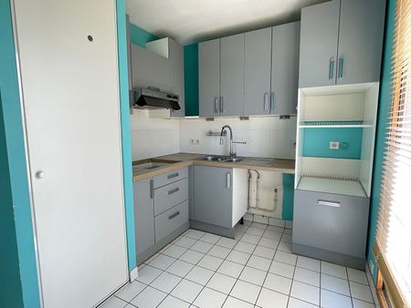 Location Appartement 2 pièces 53m² - Photo 3