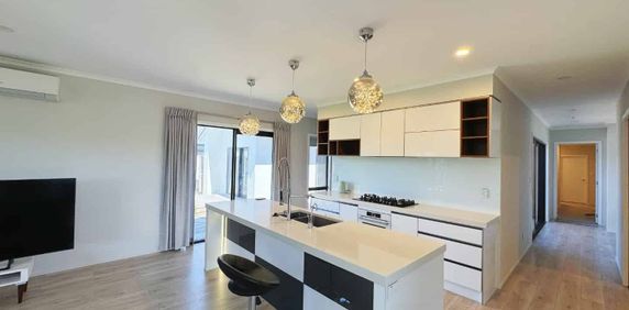 Luxury Flagstaff Living – Spacious 5-Bedroom Family Retreat - Photo 2