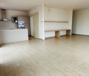 Instapklaar, lichtrijk & ruim 1 slaapkamer dakappartement met extra... - Photo 2