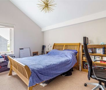 Fabulous four-bedroom detached barn conversion with superb countrys... - Photo 2