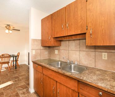 Beautiful 2 Bedroom Unit in Clearview Meadows!! - Photo 1